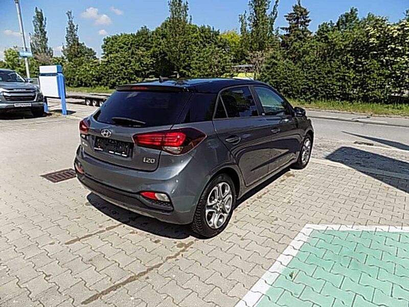 Hyundai i20 Yes! Plus 1.0 T-GDi 100PS Allwetterreifen Klima