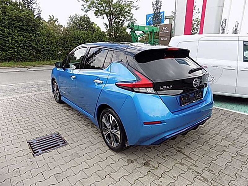 Nissan Leaf Tekna ZE1 MY19 150PS 40KWh Winterräder Scheckheft