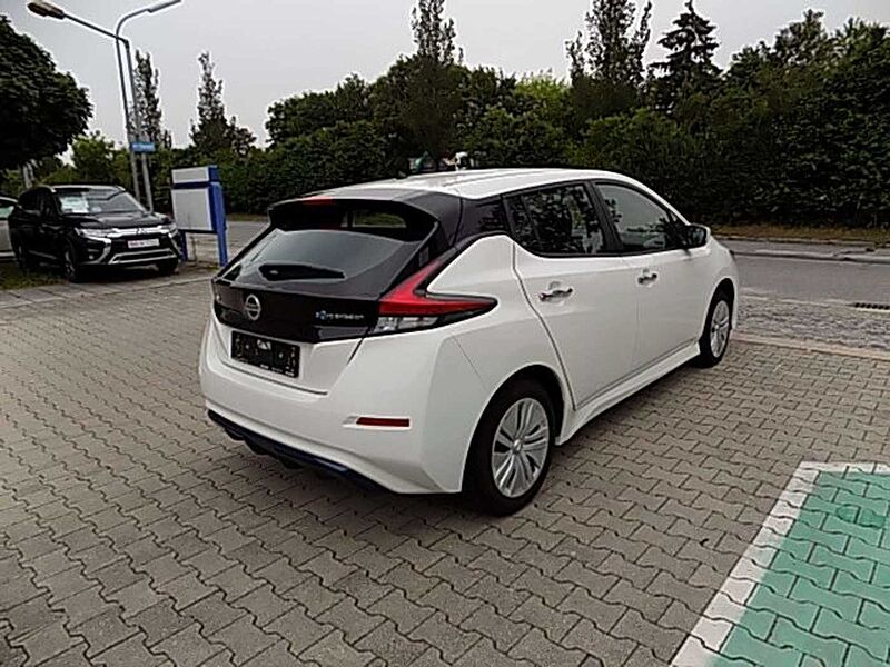 Nissan Leaf (ZE1) MY21 Visia 40kwH Klima Fenster el.