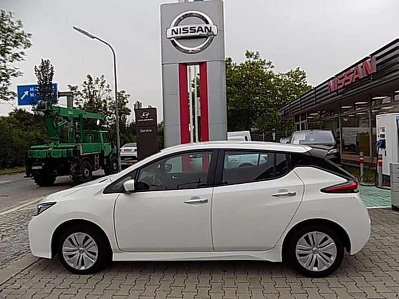 Nissan Leaf (ZE1) MY21 Visia 40kwH Klima Fenster el.