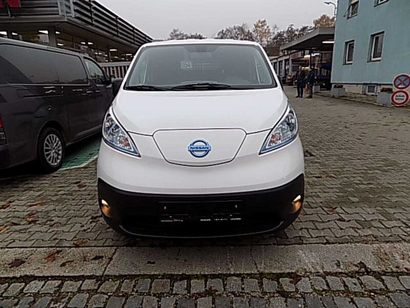 Nissan E-NV200 Premium 40kw/h Winterpaket Navi 2 Schiebetüren