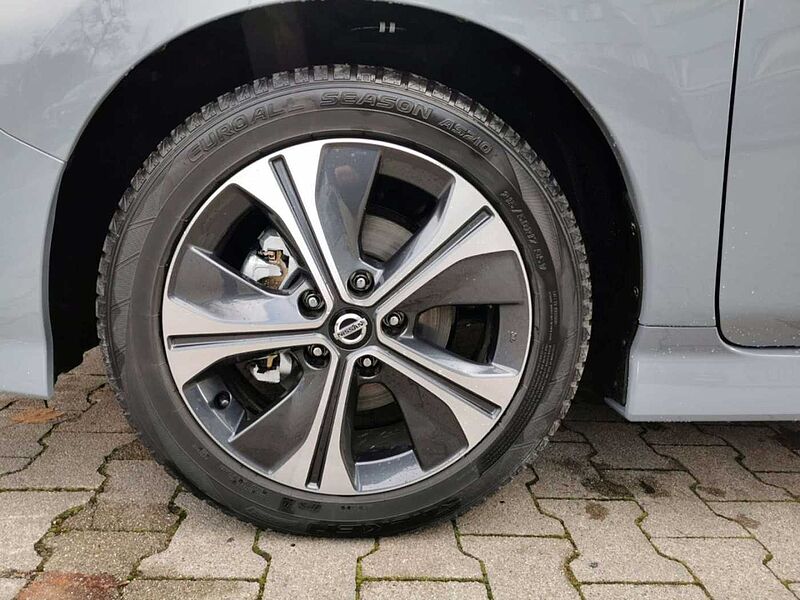 Nissan Leaf Tekna 40kwh 150PS Klima Navi Leder Einparkhilfe