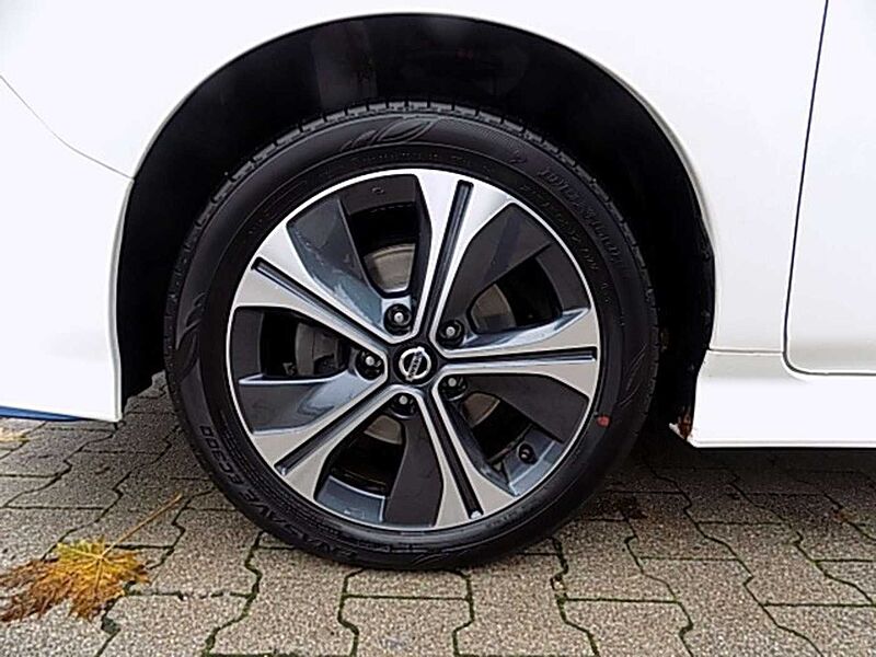 Nissan Leaf N-Connecta e+N 62KW LED Scheckheftgepflegt Klima