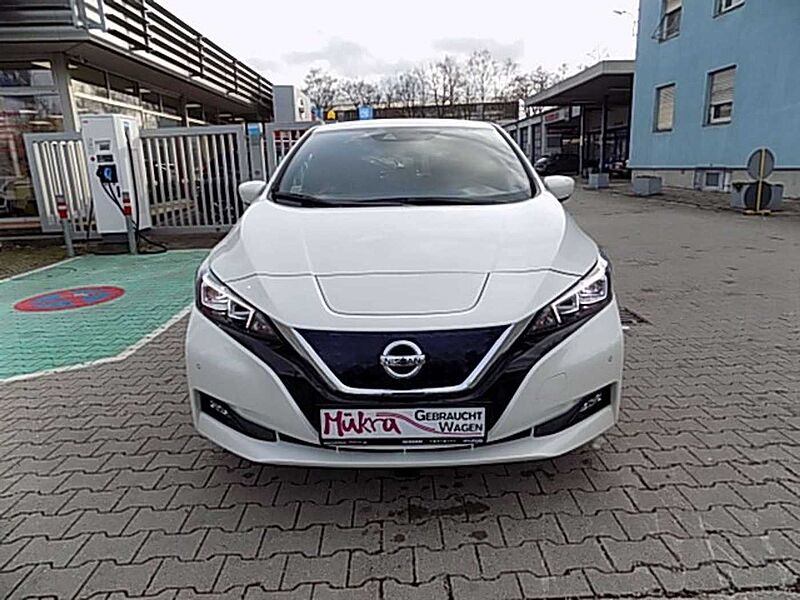 Nissan Leaf Tekna ZE1 MY21 40kWh 150PS Inkl. Wartung in Tekna